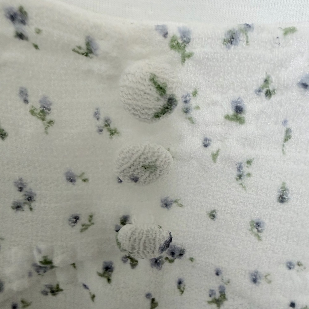 NWT Elodie Floral Baby Tee XL White Fitted Soft Girl Spring Top Scoop Neck - Picture 8 of 12